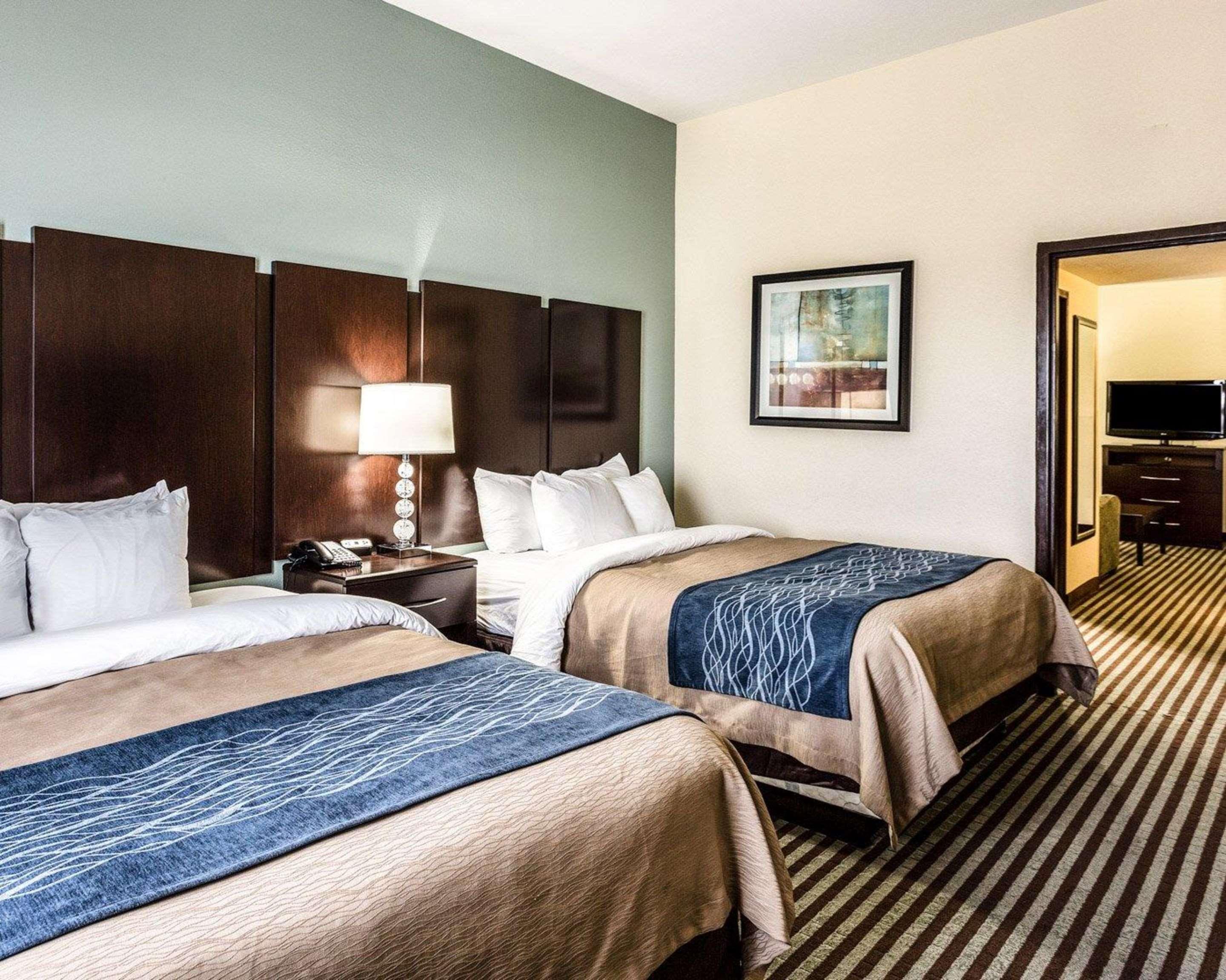 Comfort Inn & Suites Гренада Экстерьер фото