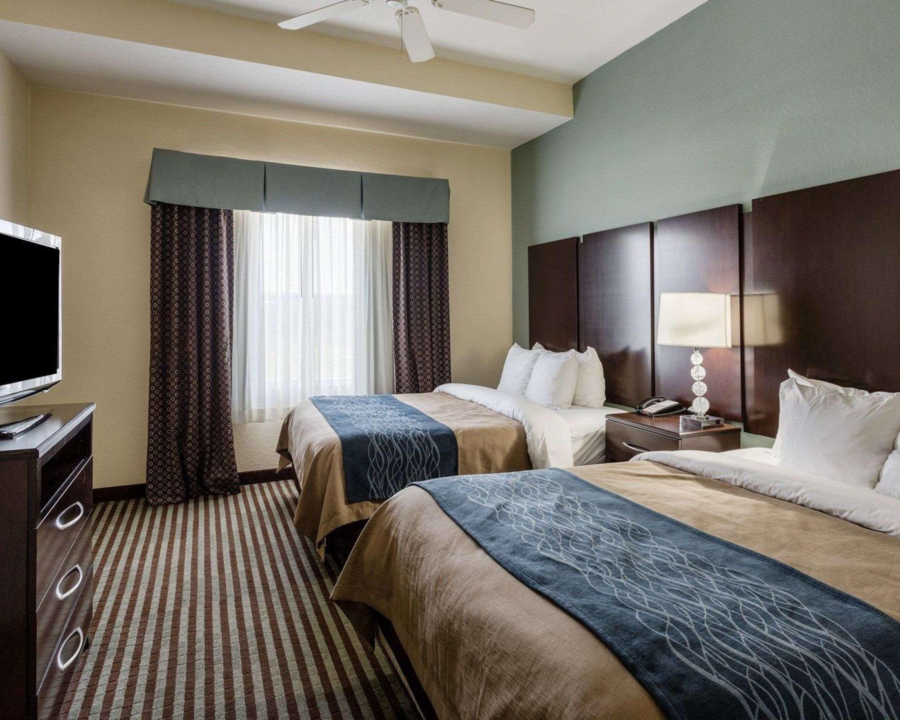 Comfort Inn & Suites Гренада Экстерьер фото