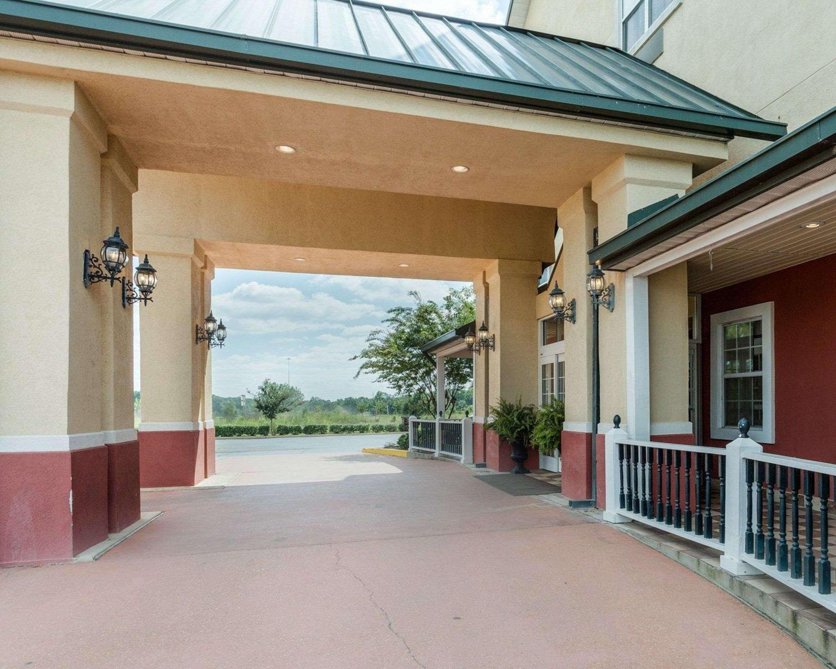 Comfort Inn & Suites Гренада Экстерьер фото