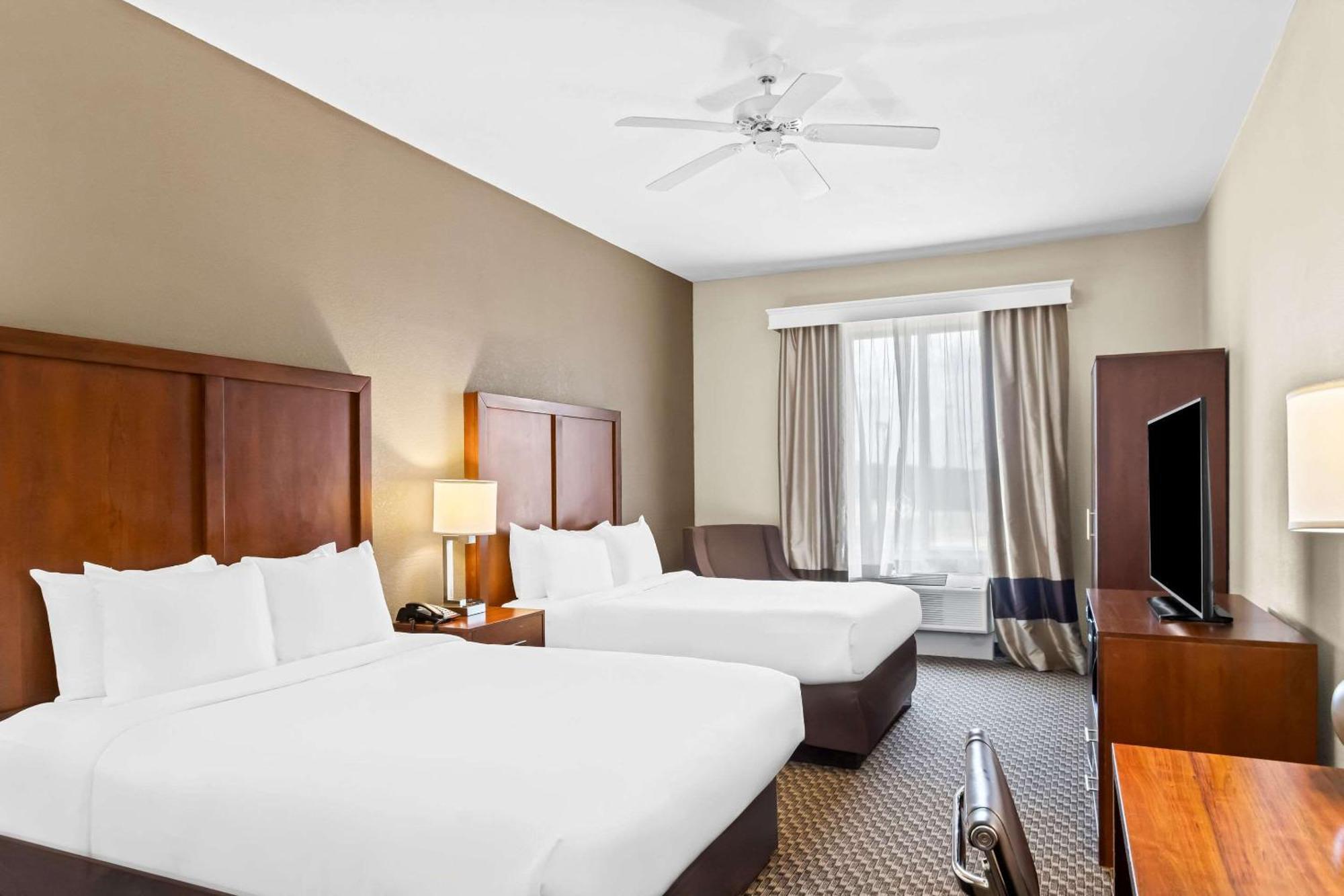 Comfort Inn & Suites Гренада Экстерьер фото