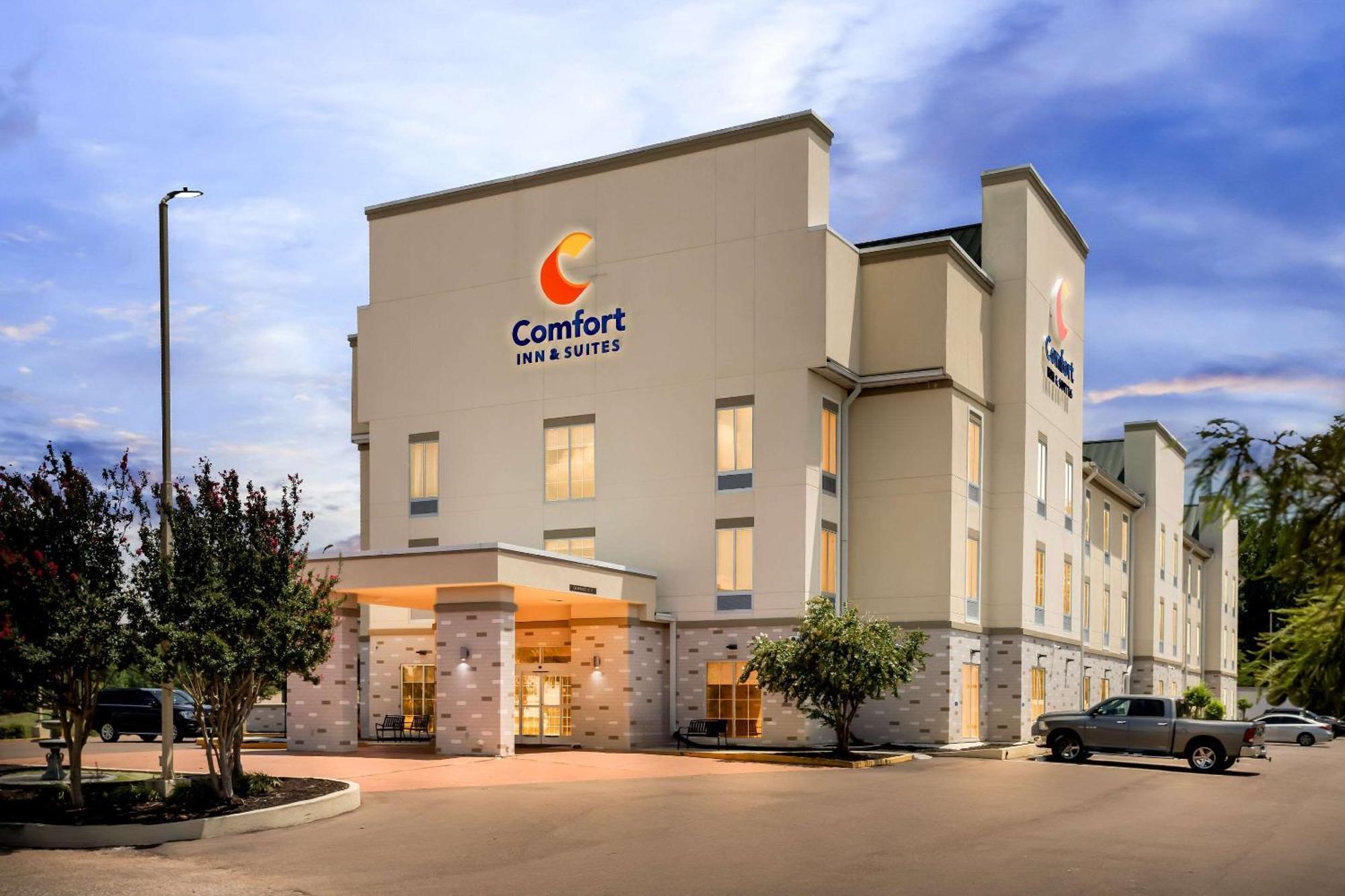 Comfort Inn & Suites Гренада Экстерьер фото